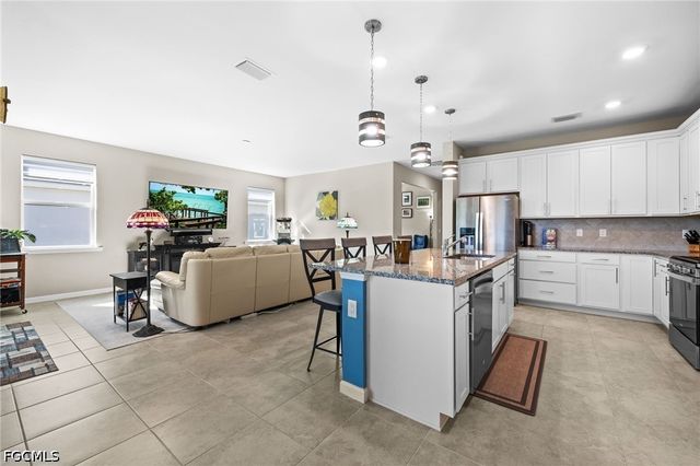 7079 Chapel Creek LN, North Fort Myers, FL 33917