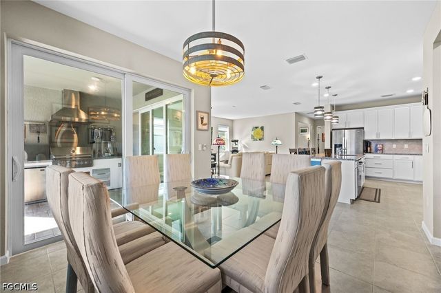 7079 Chapel Creek LN, North Fort Myers, FL 33917