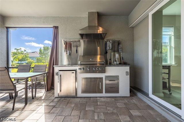 7079 Chapel Creek LN, North Fort Myers, FL 33917