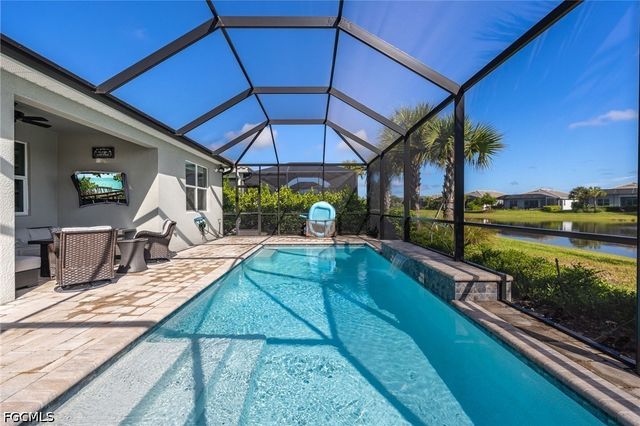 7079 Chapel Creek LN, North Fort Myers, FL 33917