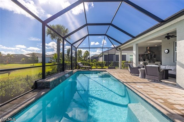 7079 Chapel Creek LN, North Fort Myers, FL 33917