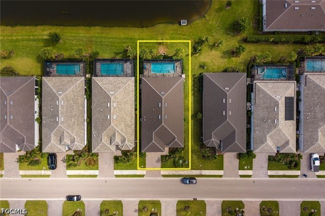 7079 Chapel Creek LN, North Fort Myers, FL 33917