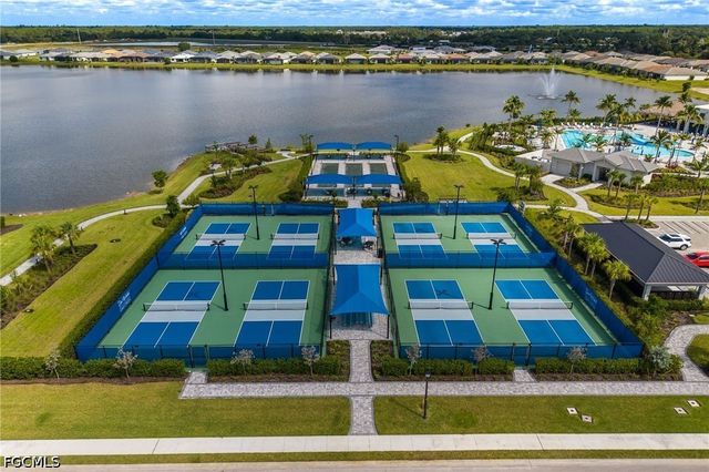7079 Chapel Creek LN, North Fort Myers, FL 33917