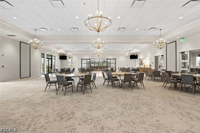 7079 Chapel Creek LN, North Fort Myers, FL 33917