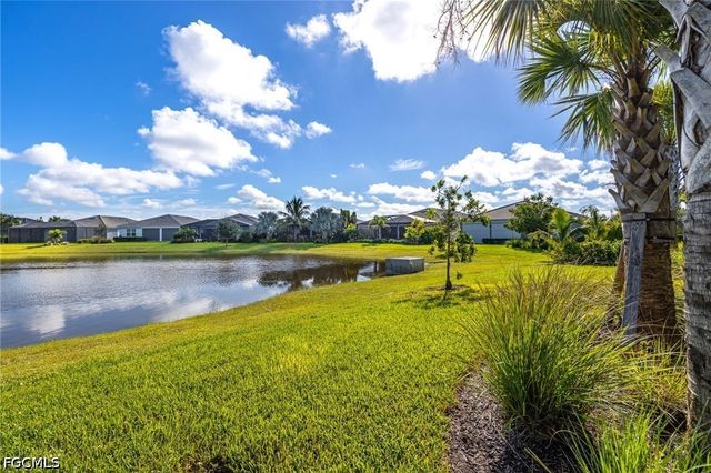7079 Chapel Creek LN, North Fort Myers, FL 33917