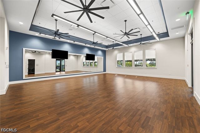 7079 Chapel Creek LN, North Fort Myers, FL 33917