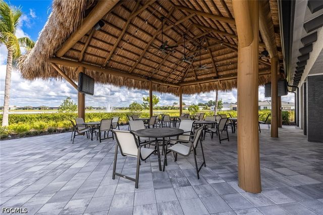 7079 Chapel Creek LN, North Fort Myers, FL 33917