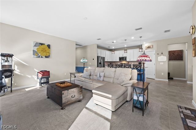 7079 Chapel Creek LN, North Fort Myers, FL 33917