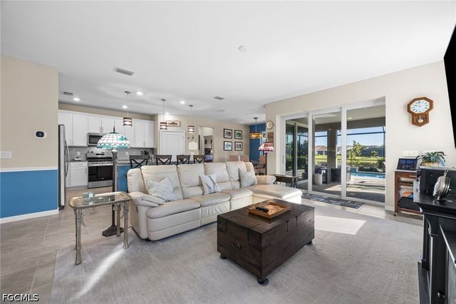 7079 Chapel Creek LN, North Fort Myers, FL 33917