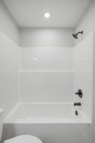 2333 Claude Fox Rd, Cornersville, TN 37047