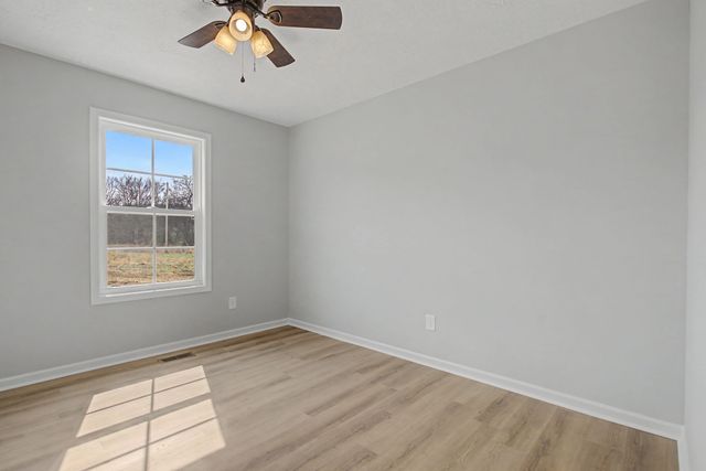 2333 Claude Fox Rd, Cornersville, TN 37047