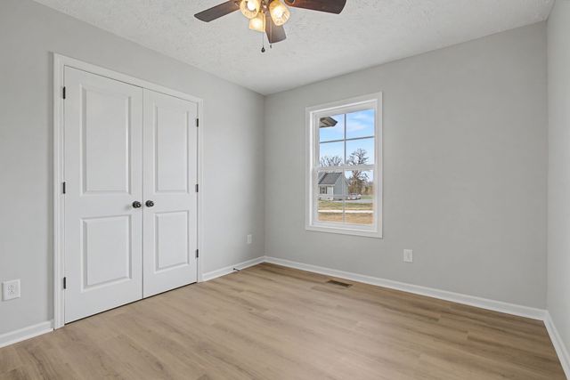 2333 Claude Fox Rd, Cornersville, TN 37047