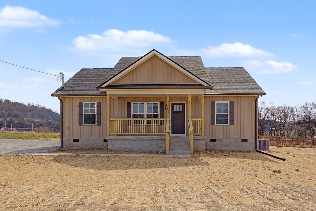 2333 Claude Fox Rd, Cornersville, TN 37047