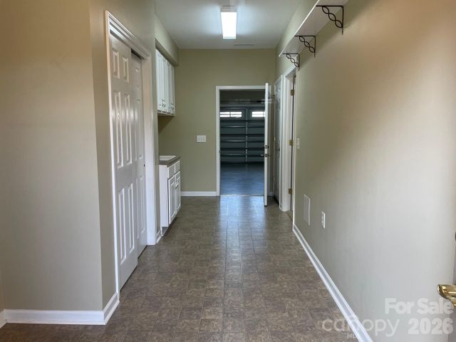 489 26th Avenue NE, Hickory, NC 28601
