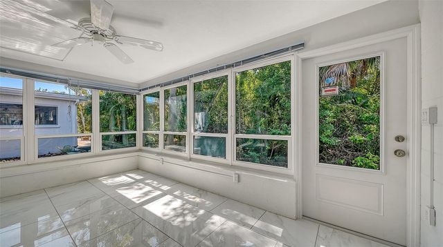 554 SPANISH DRIVE S, Longboat Key, FL 34228