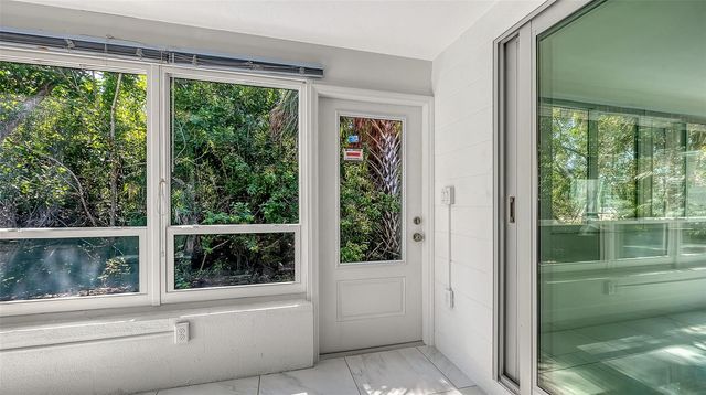 554 SPANISH DRIVE S, Longboat Key, FL 34228