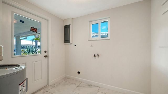 554 SPANISH DRIVE S, Longboat Key, FL 34228