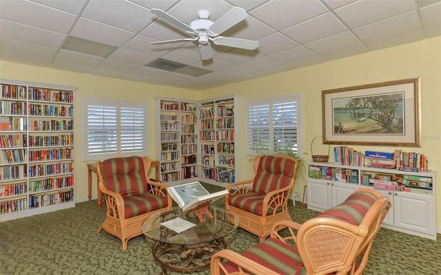 554 SPANISH DRIVE S, Longboat Key, FL 34228