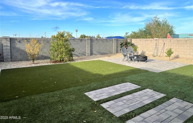 2822 W Apollo Road, Phoenix, AZ 85041
