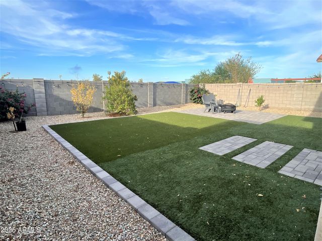 2822 W Apollo Road, Phoenix, AZ 85041