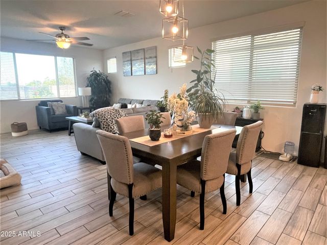 2822 W Apollo Road, Phoenix, AZ 85041