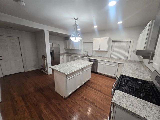 380 Grafton Street 1, Worcester, MA 01604