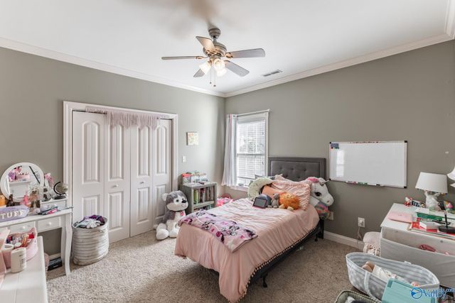 22932 Ledges Drive, Athens, AL 35613