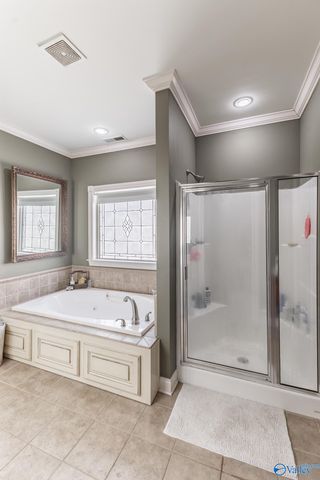 22932 Ledges Drive, Athens, AL 35613