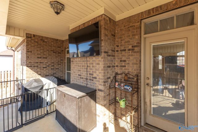 22932 Ledges Drive, Athens, AL 35613