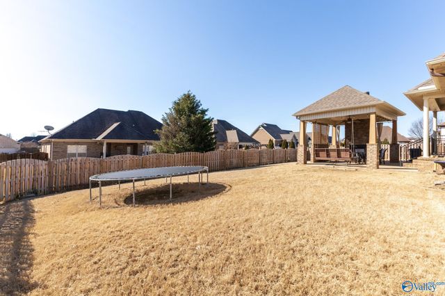 22932 Ledges Drive, Athens, AL 35613