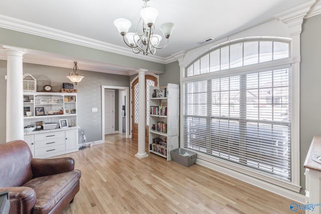 22932 Ledges Drive, Athens, AL 35613