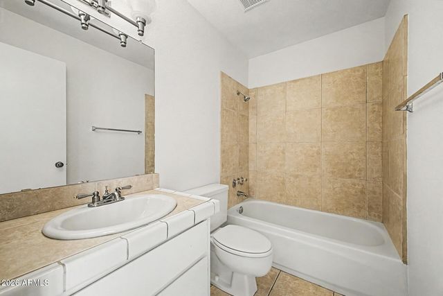 5227 N 24TH Street 201, Phoenix, AZ 85016