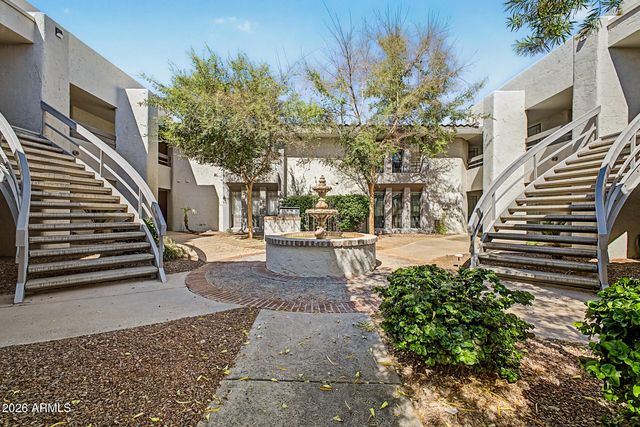 5227 N 24TH Street 201, Phoenix, AZ 85016