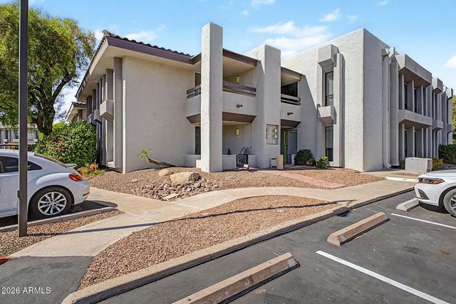 5227 N 24TH Street 201, Phoenix, AZ 85016