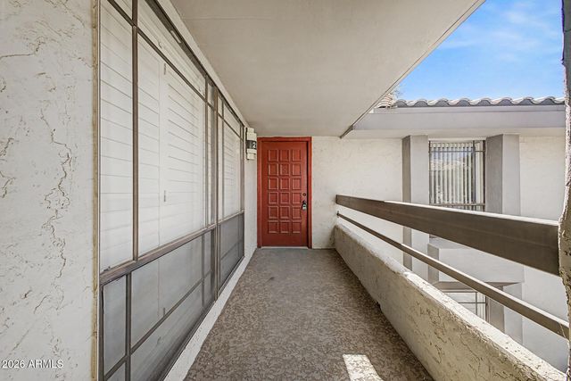 5227 N 24TH Street 201, Phoenix, AZ 85016