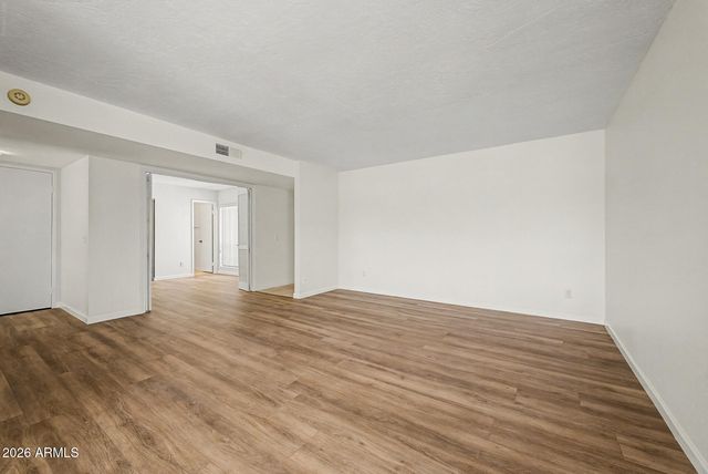 5227 N 24TH Street 201, Phoenix, AZ 85016