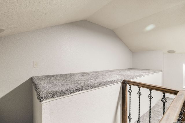 1122 Midnight, San Antonio, TX 78260