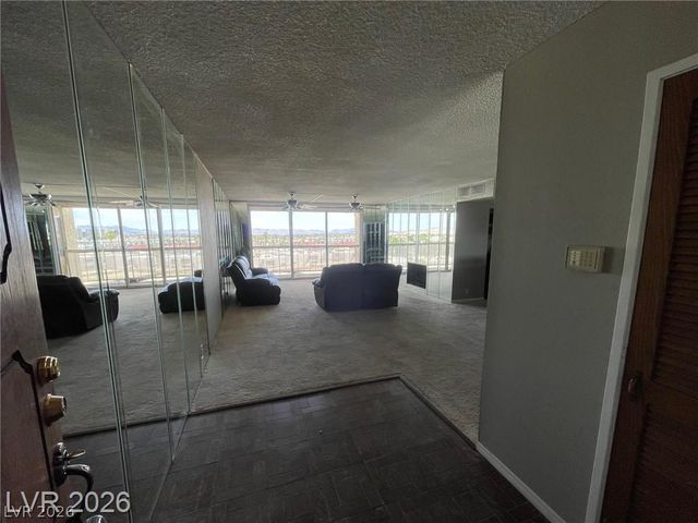 750 South Royal Crest Circle 351, Las Vegas, NV 89169