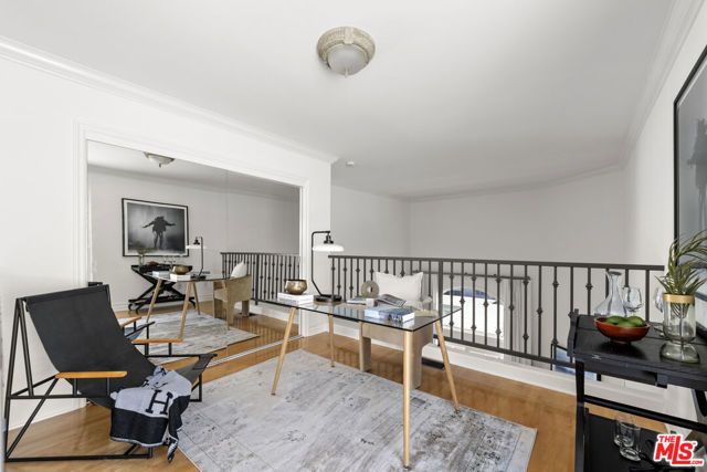 11723 Mayfield Avenue 3, Los Angeles, CA 90049