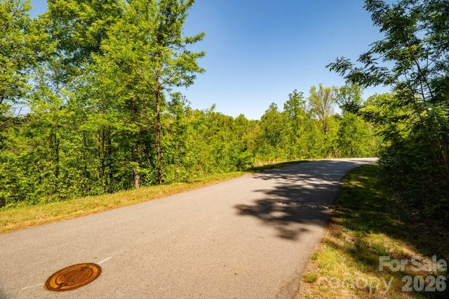 33 Bent Branch Lane, Asheville, NC 28804