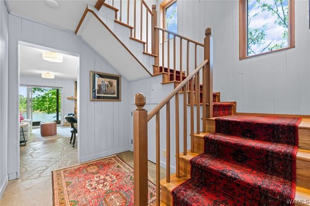 11999 Grandview Drive, Northport, AL 35475