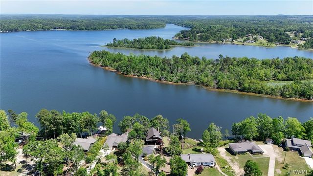 11999 Grandview Drive, Northport, AL 35475