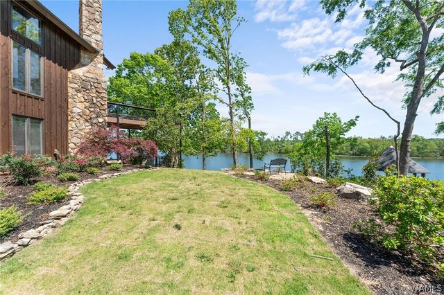 11999 Grandview Drive, Northport, AL 35475