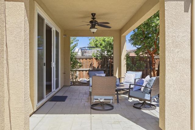 2278 Middlebury Dr, Lathrop, CA 95330