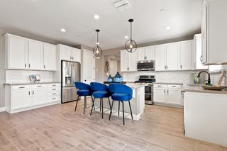 2278 Middlebury Dr, Lathrop, CA 95330