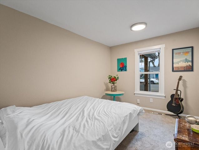 1810 Harney, Vancouver, WA 98660