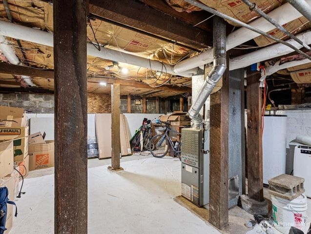 1810 Harney, Vancouver, WA 98660