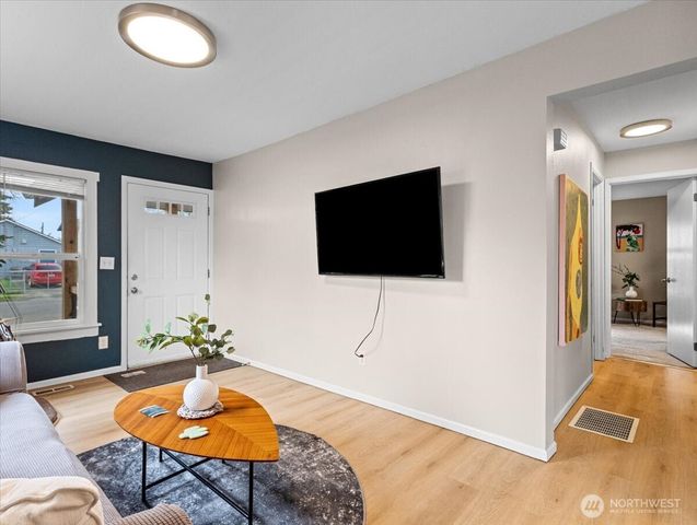 1810 Harney, Vancouver, WA 98660