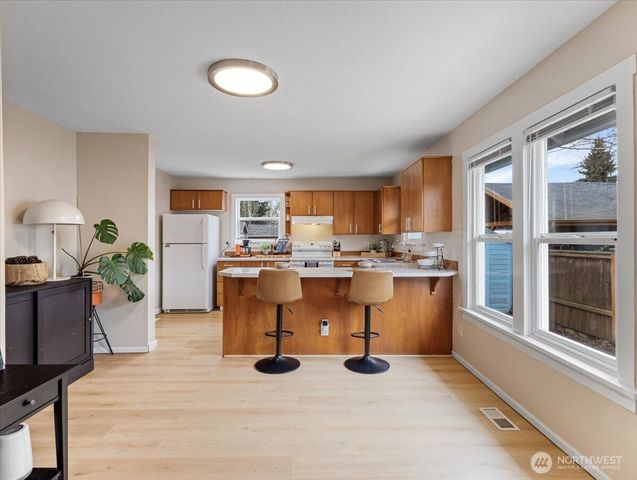 1810 Harney, Vancouver, WA 98660