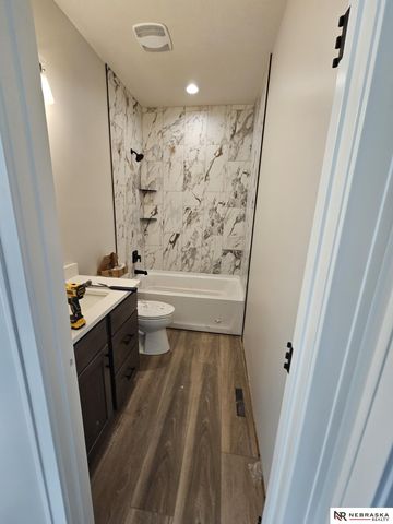 848 Dartford Lane, Lincoln, NE 68527